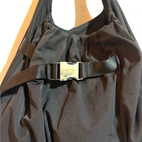 Y-3 by YOHJI YAMAMOTO Black synthetic shoulder handbag - Picture 8 of 12